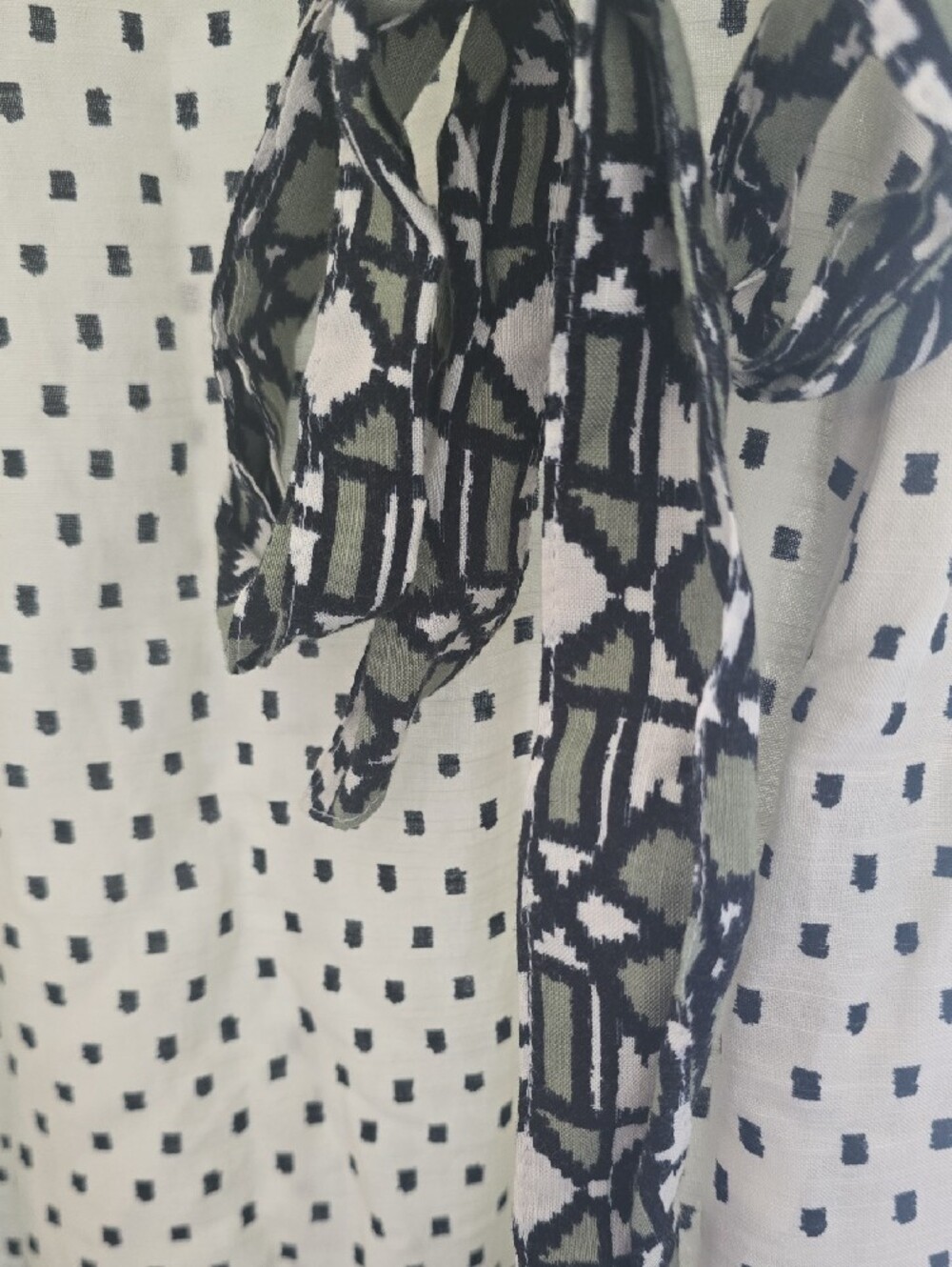 Knox Rose White Dress with Black Dot Print and Trim - Picture 2 of 12